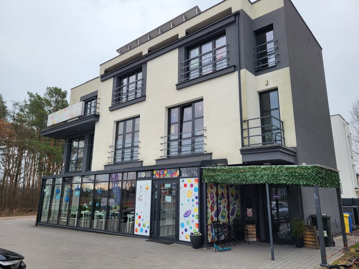 Lokal użytkowy  pokojowe na Sprzedaż