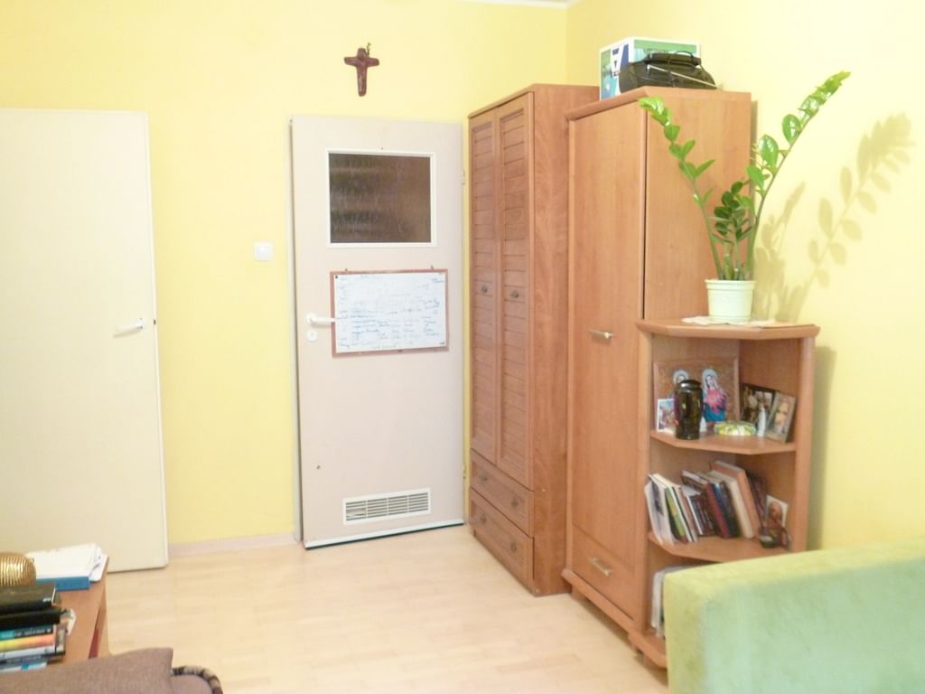 Mieszkanie 4 pokojowe na Sprzedaż