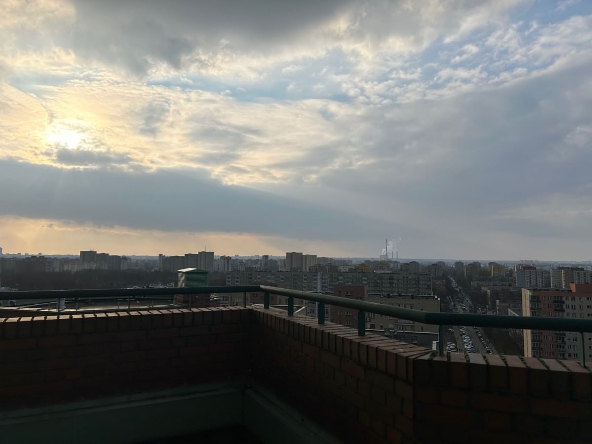 Mieszkanie 4 pokojowe na Sprzedaż