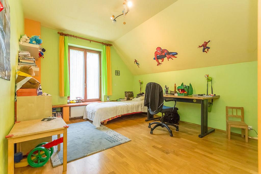 Dom 6 pokojowe na Sprzedaż