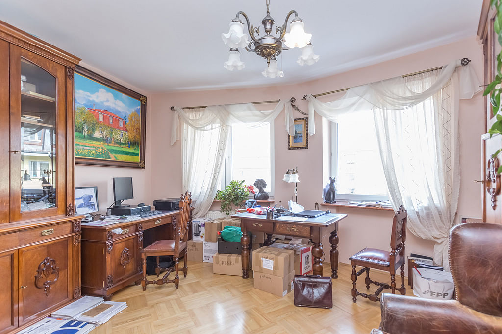 Mieszkanie 4 pokojowe na Sprzedaż