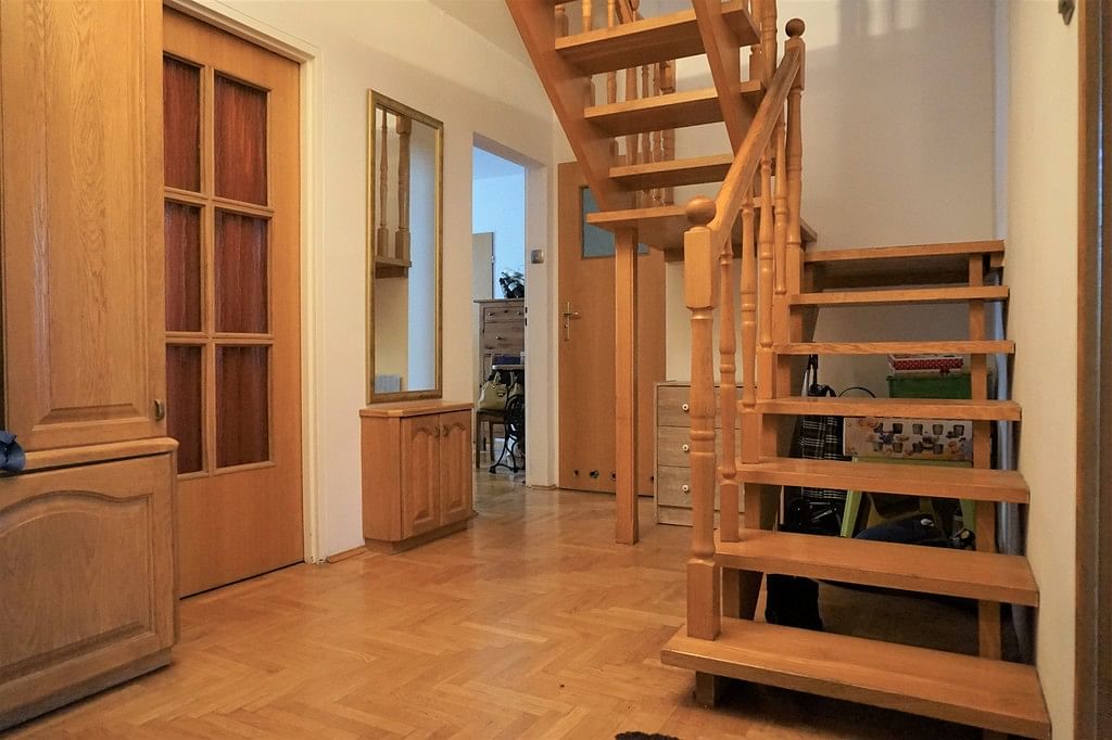 Mieszkanie 6 pokojowe na Sprzedaż