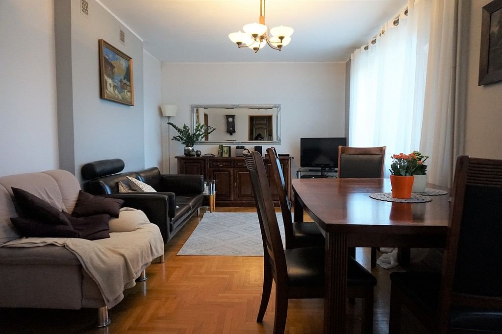 Mieszkanie 6 pokojowe na Sprzedaż