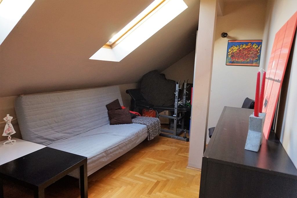 Mieszkanie 6 pokojowe na Sprzedaż