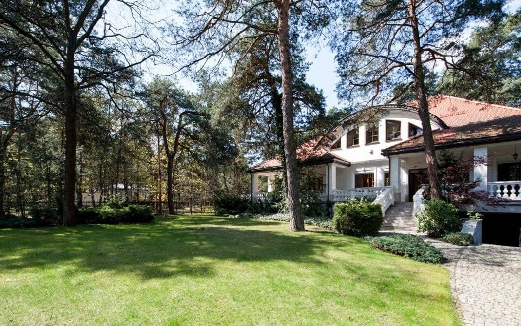 Dom 10 pokojowe na Sprzedaż