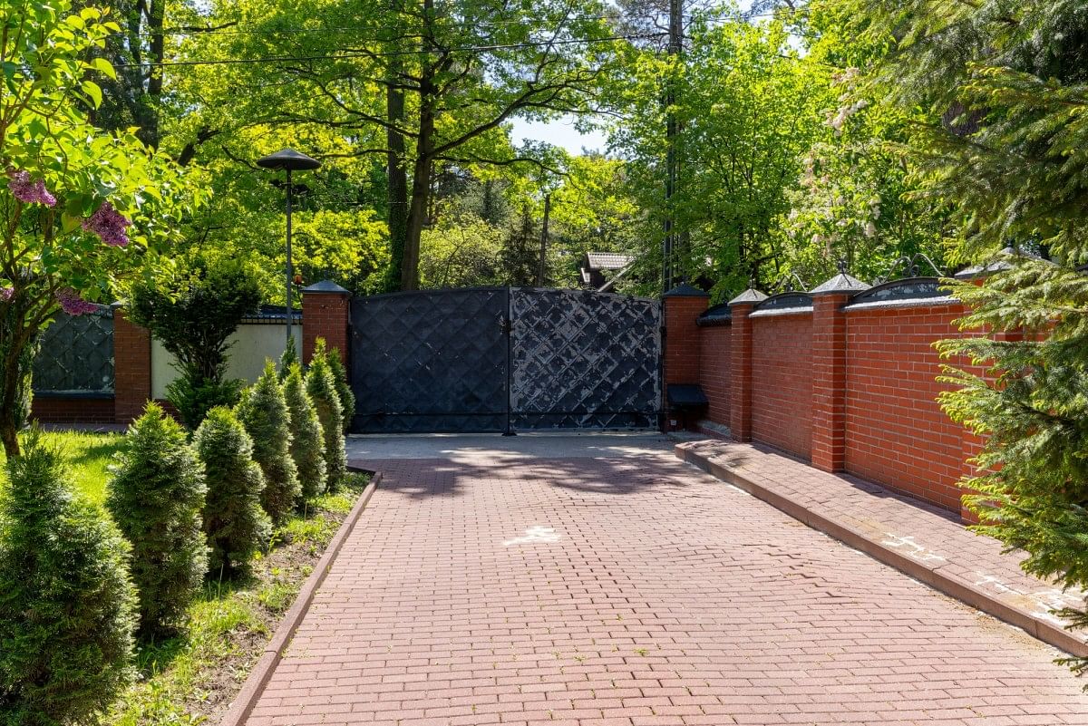 Dom  pokojowe na Sprzedaż