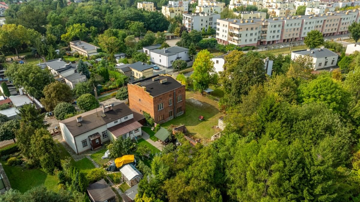 Działka  pokojowe na Sprzedaż