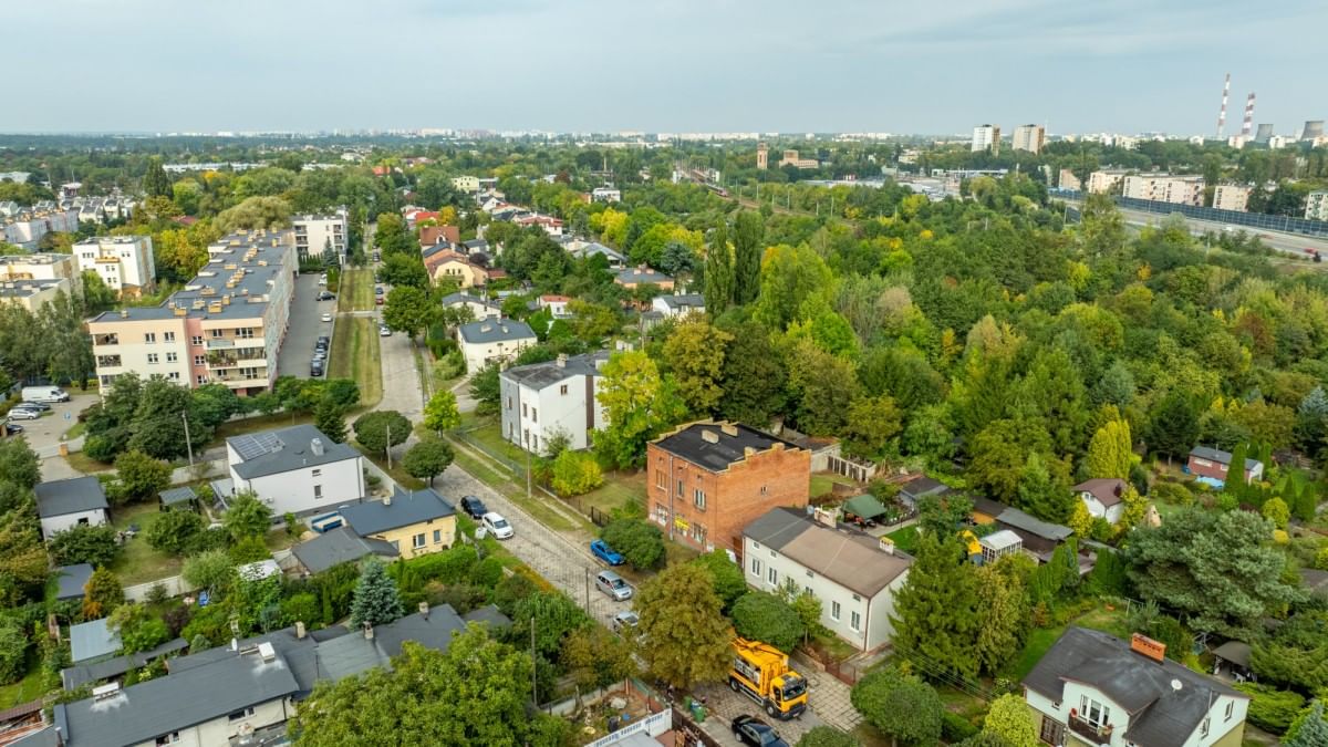 Działka  pokojowe na Sprzedaż