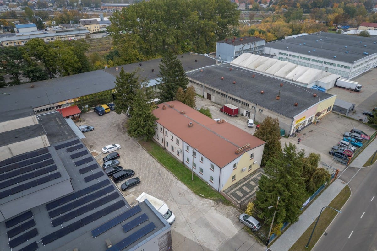 Lokal użytkowy  pokojowe na Sprzedaż