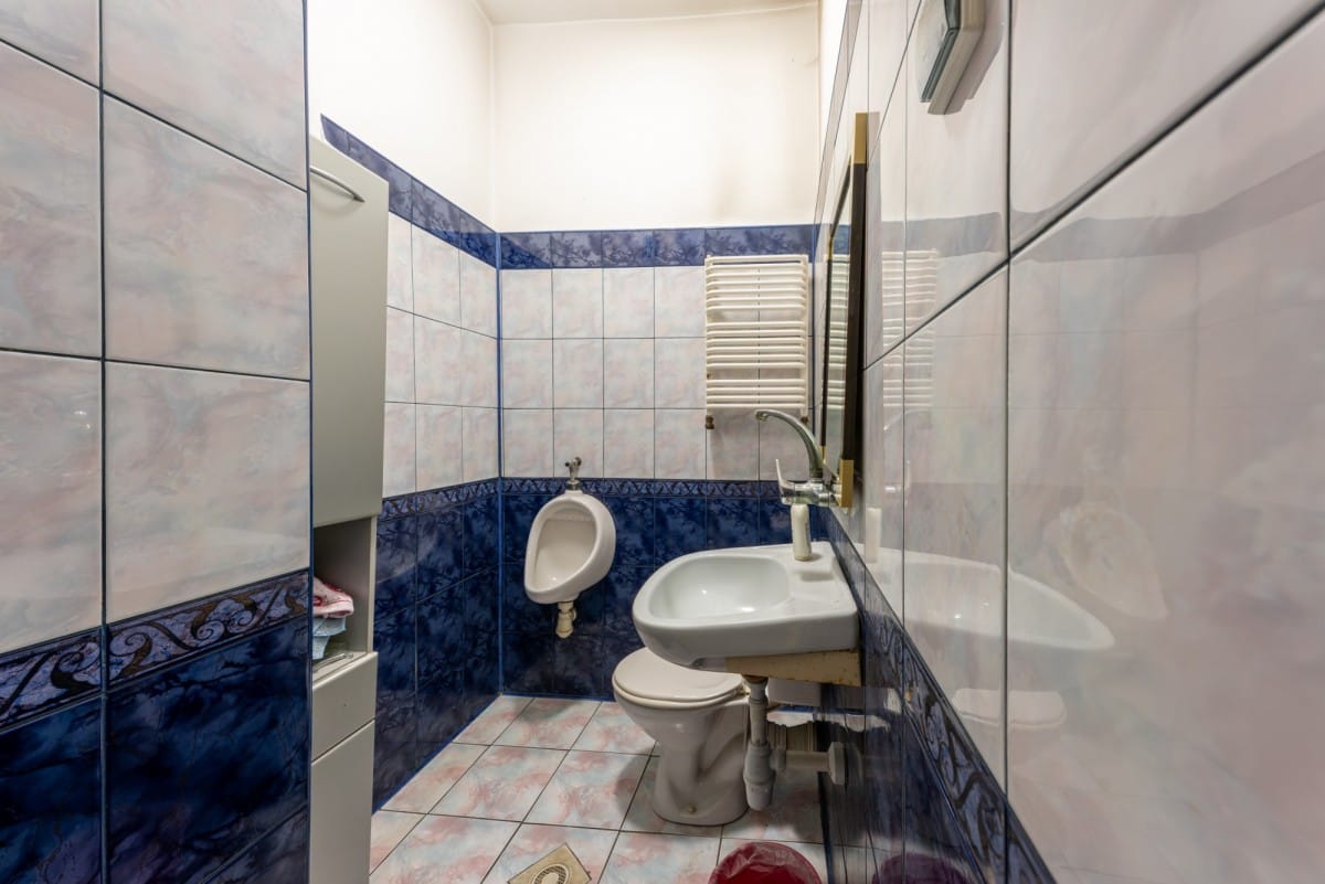 Lokal użytkowy  pokojowe na Sprzedaż