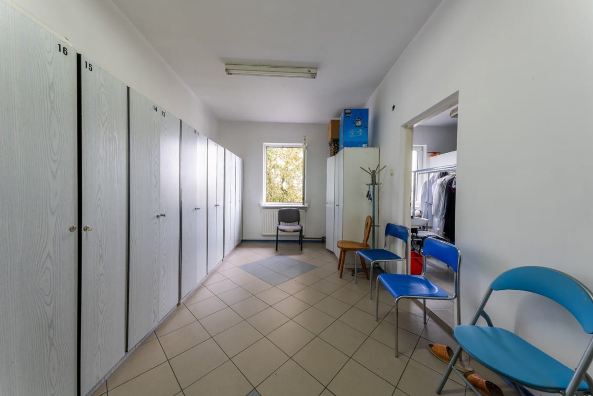 Lokal użytkowy  pokojowe na Sprzedaż