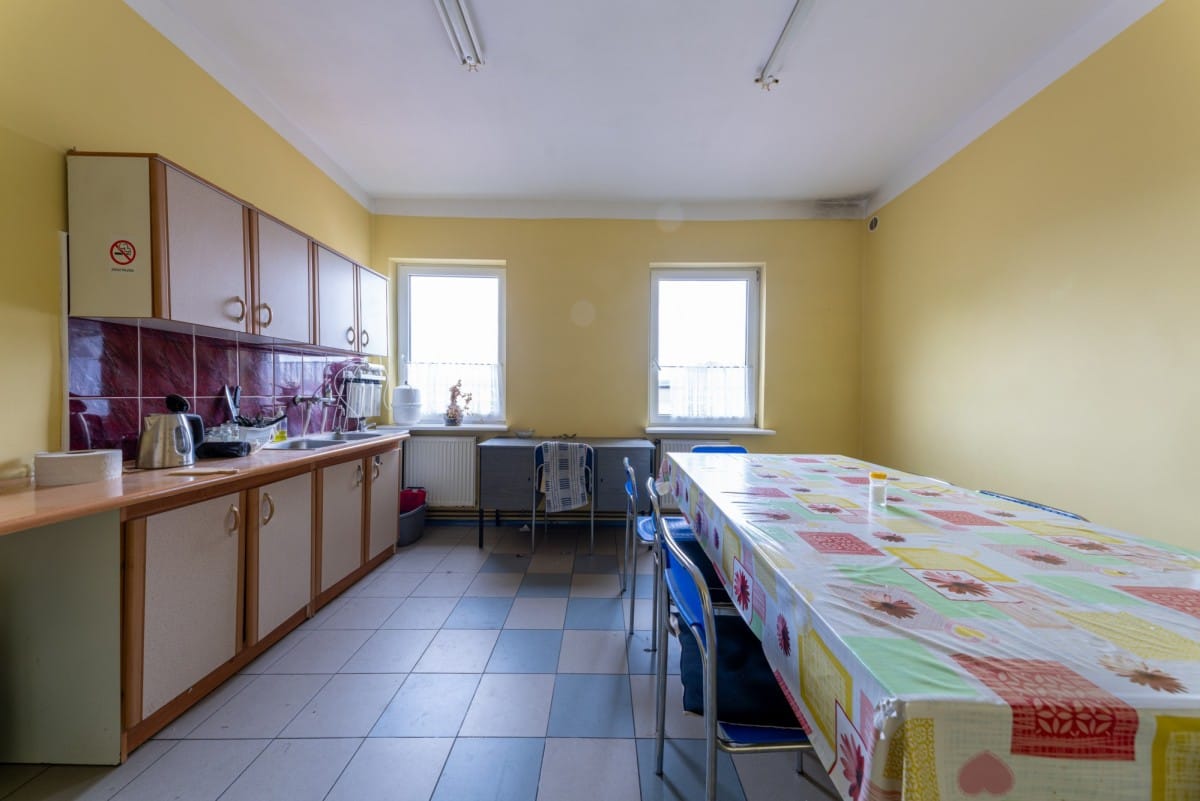 Lokal użytkowy  pokojowe na Sprzedaż