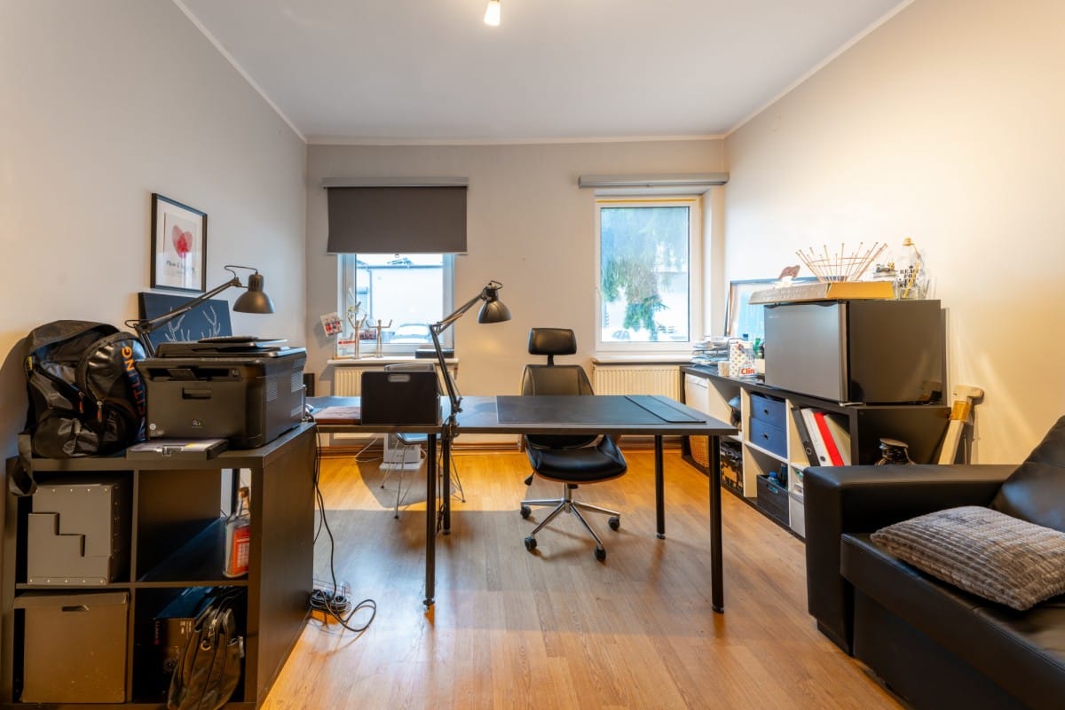 Lokal użytkowy  pokojowe na Sprzedaż