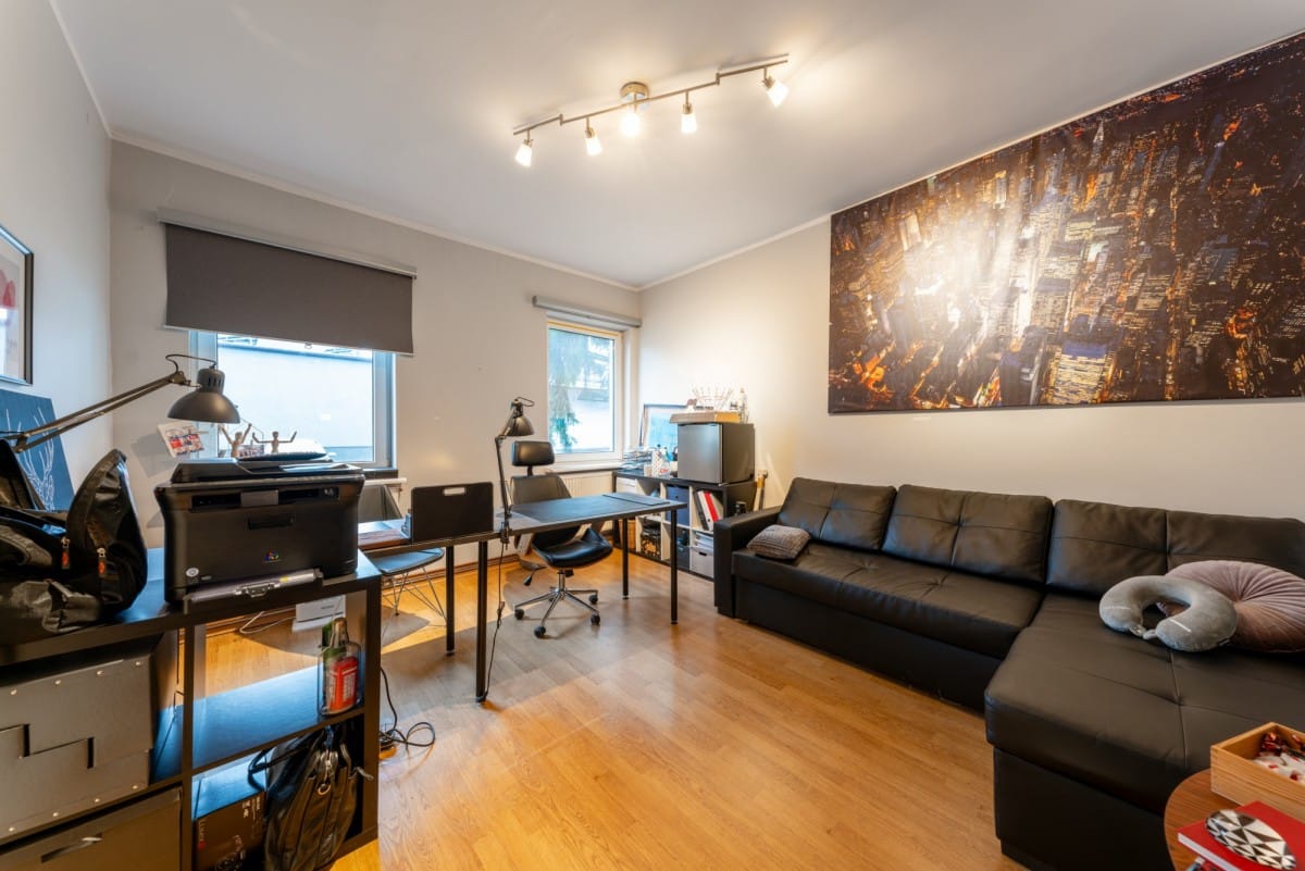 Lokal użytkowy  pokojowe na Sprzedaż