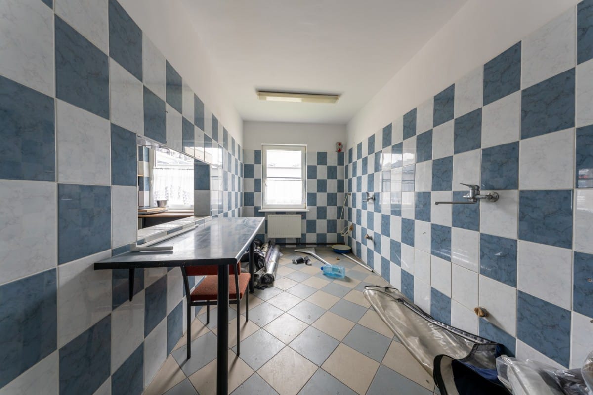 Lokal użytkowy  pokojowe na Sprzedaż