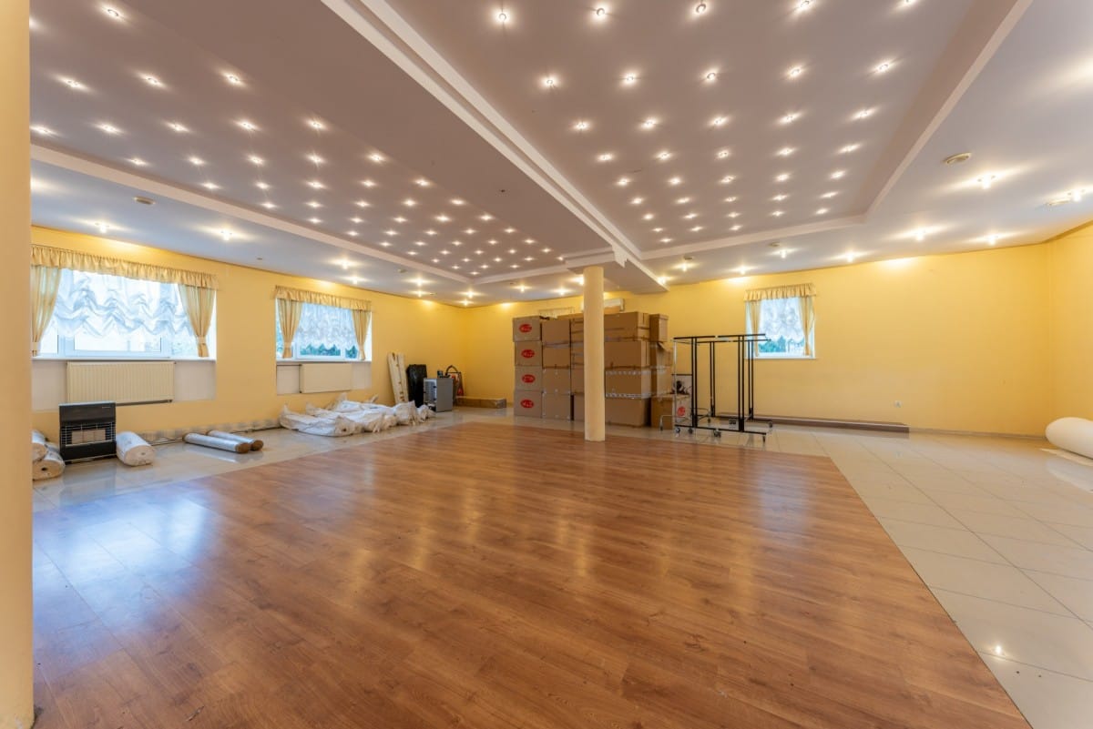 Lokal użytkowy  pokojowe na Sprzedaż