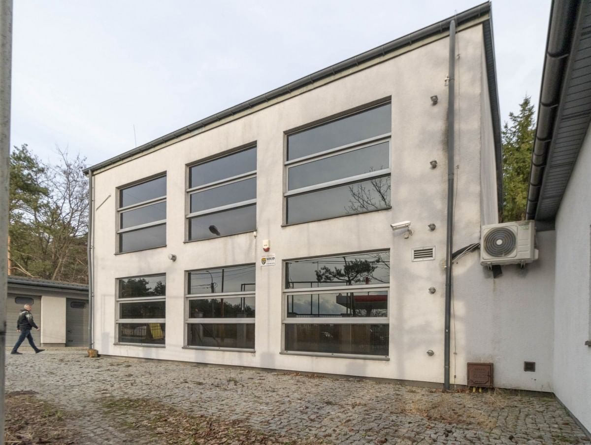 Lokal użytkowy  pokojowe na Sprzedaż