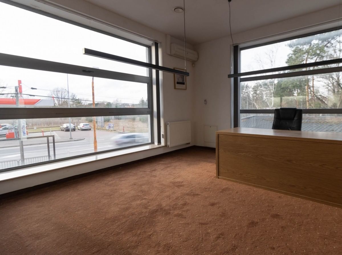 Lokal użytkowy  pokojowe na Sprzedaż