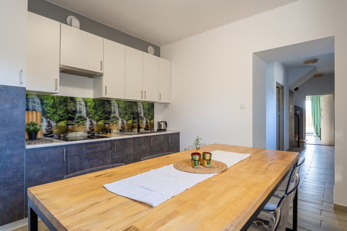 Lokal użytkowy  pokojowe na Sprzedaż