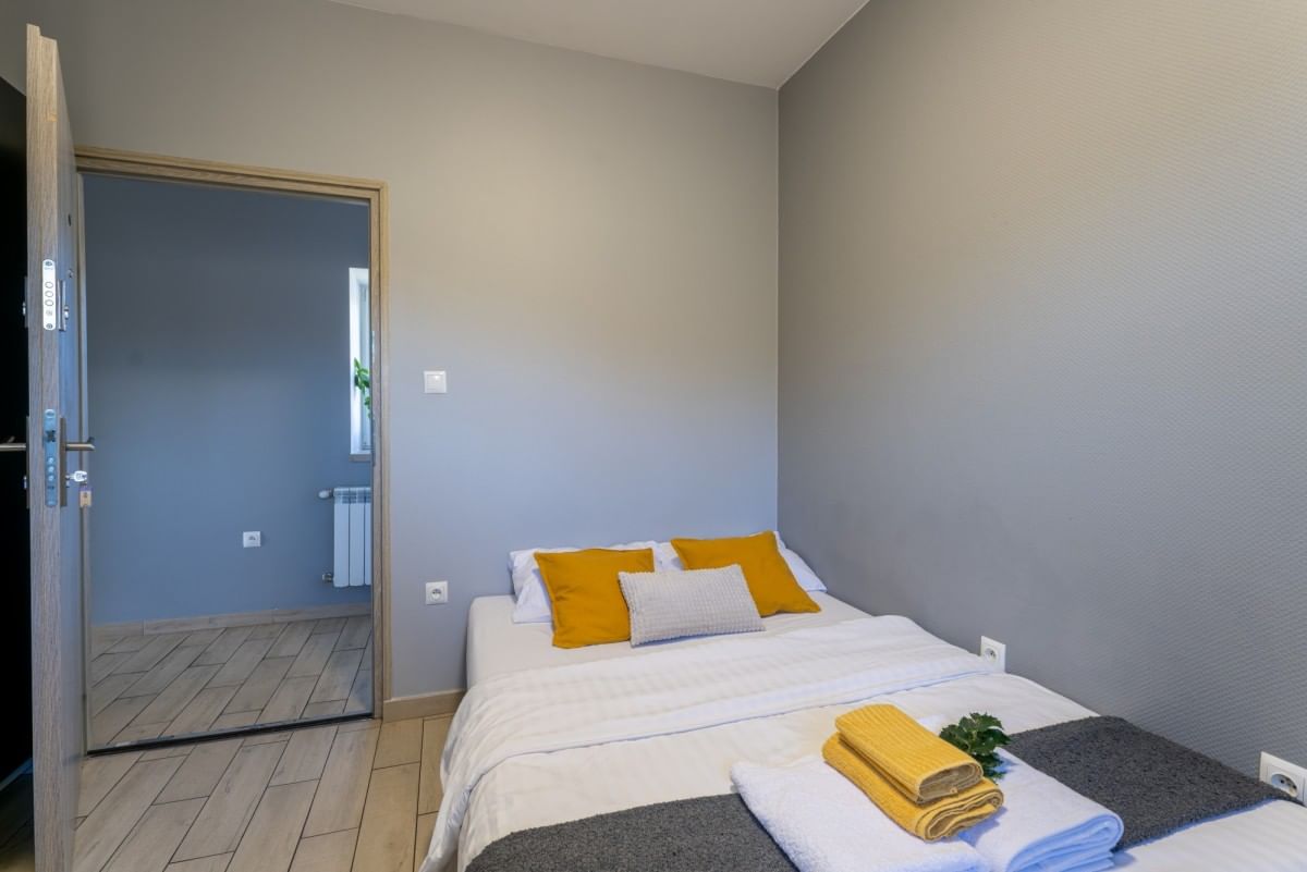 Lokal użytkowy  pokojowe na Sprzedaż