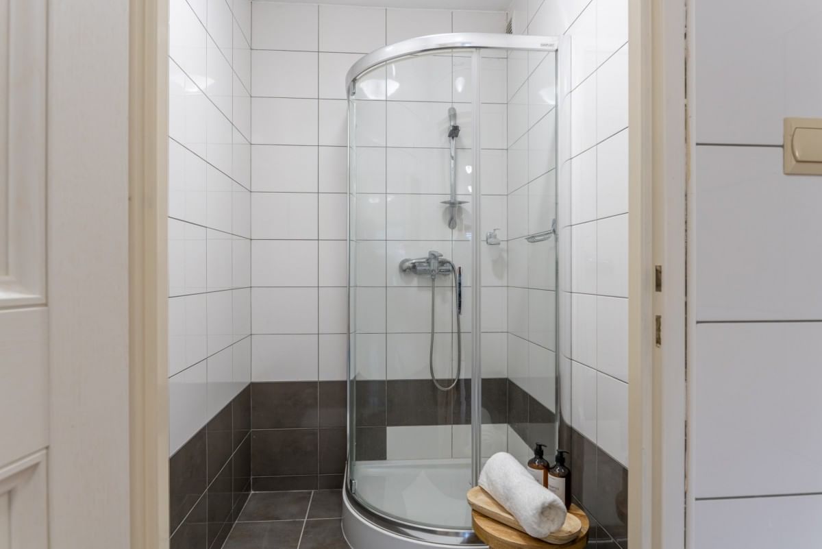 Dom  pokojowe na Sprzedaż