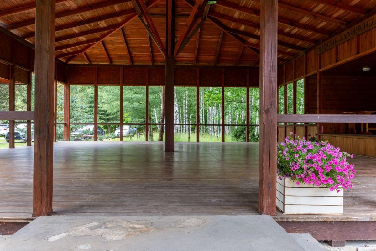 Dom  pokojowe na Sprzedaż