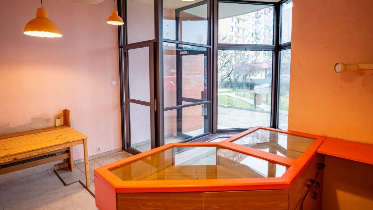 Lokal użytkowy  pokojowe na Sprzedaż