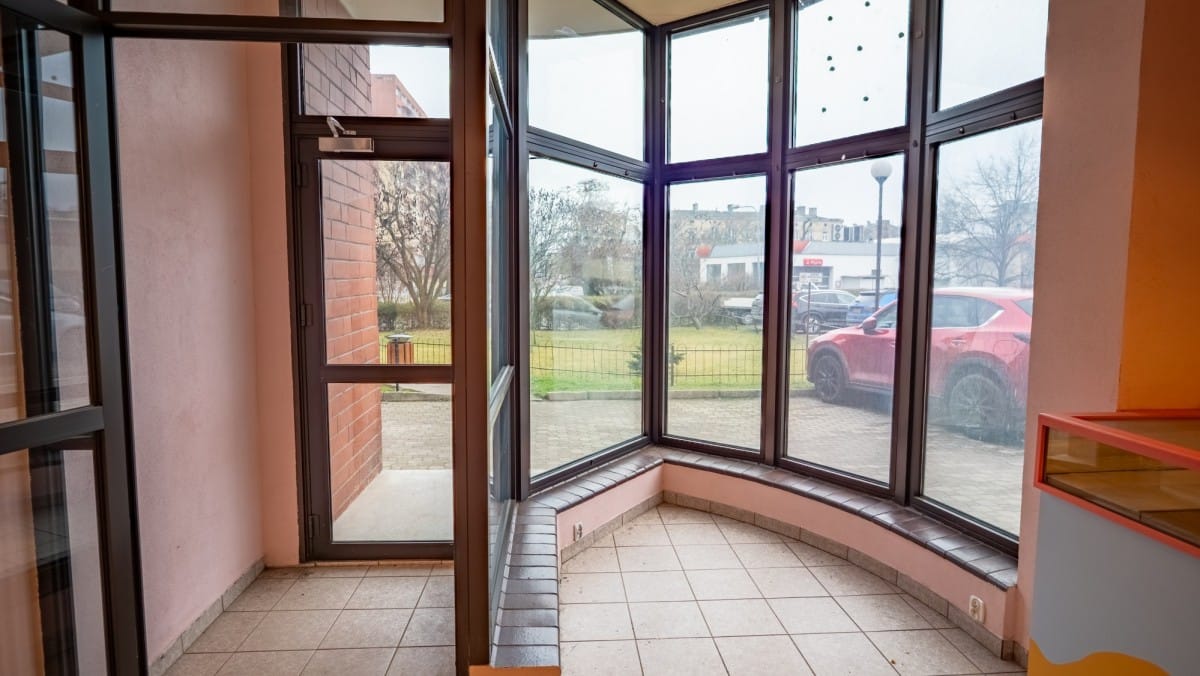 Lokal użytkowy  pokojowe na Sprzedaż