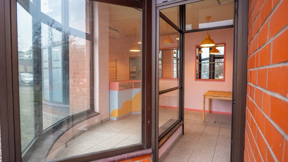 Lokal użytkowy  pokojowe na Sprzedaż