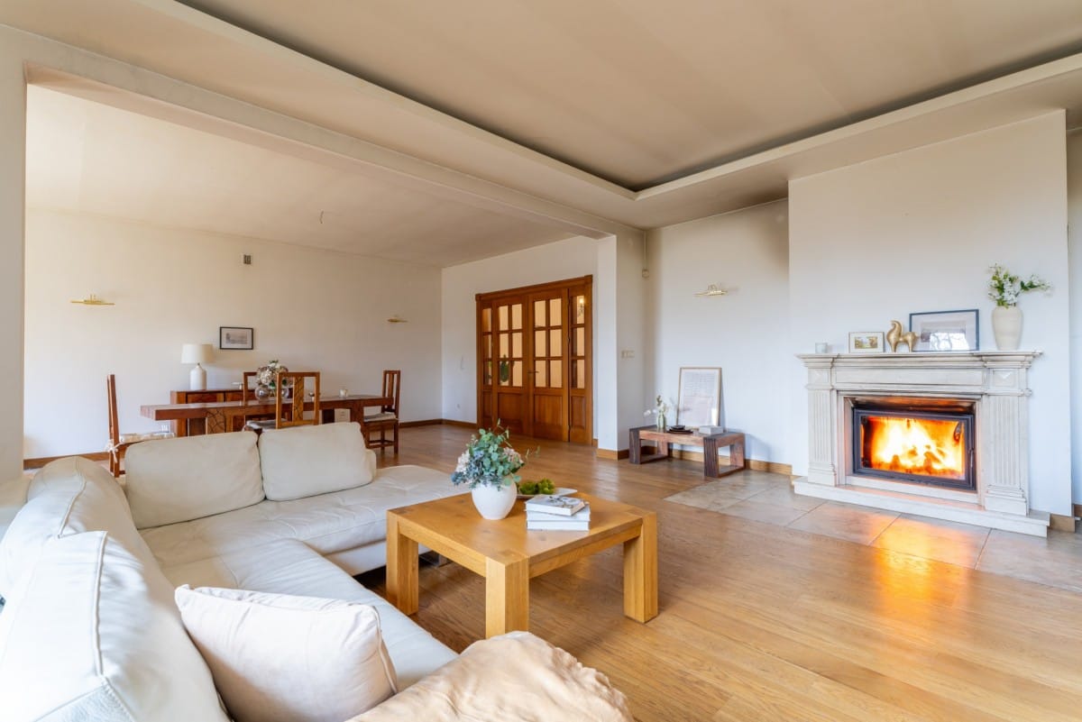 Dom 5 pokojowe na Sprzedaż