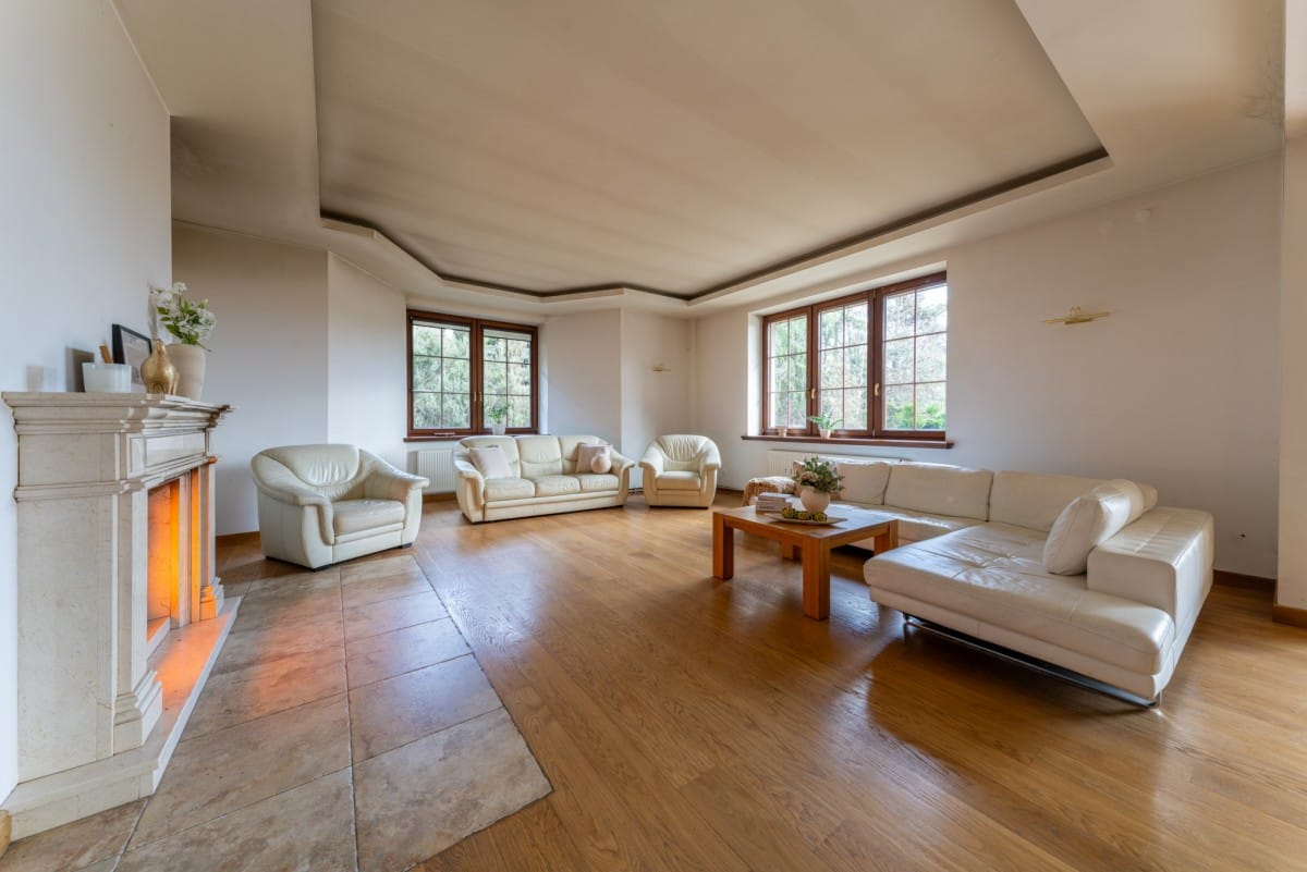 Dom 5 pokojowe na Sprzedaż