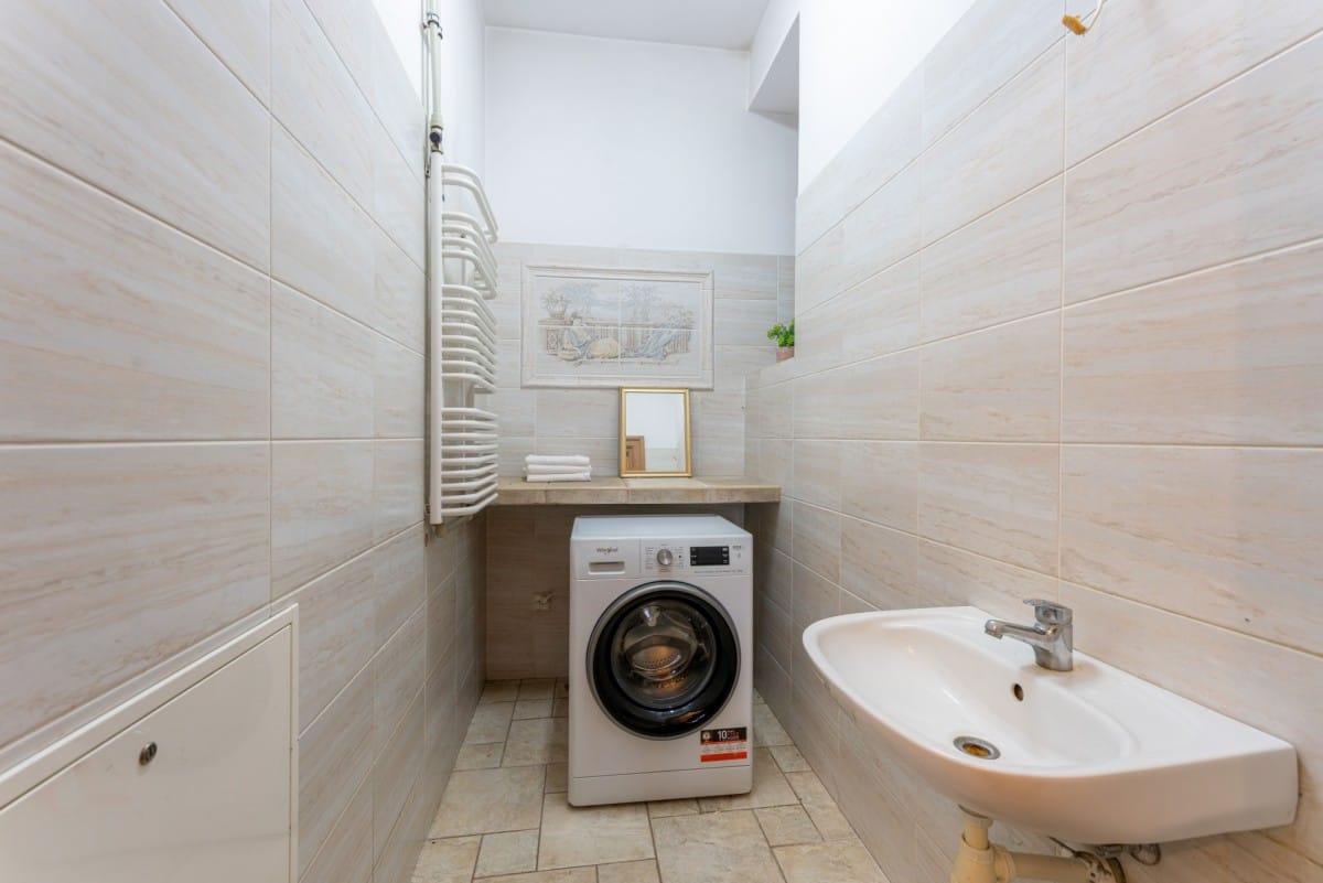 Dom 5 pokojowe na Sprzedaż