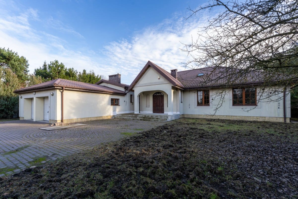 Dom 5 pokojowe na Sprzedaż