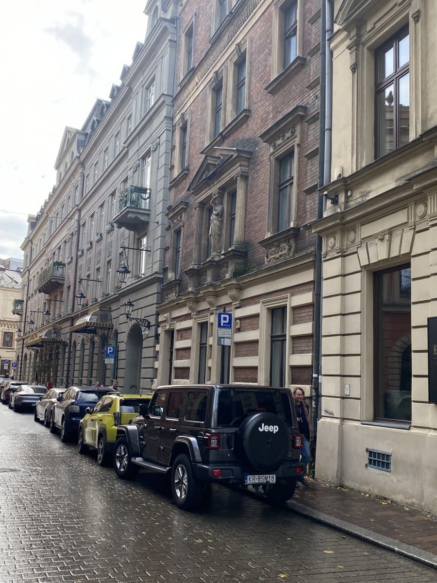 Mieszkanie 4 pokojowe na Sprzedaż