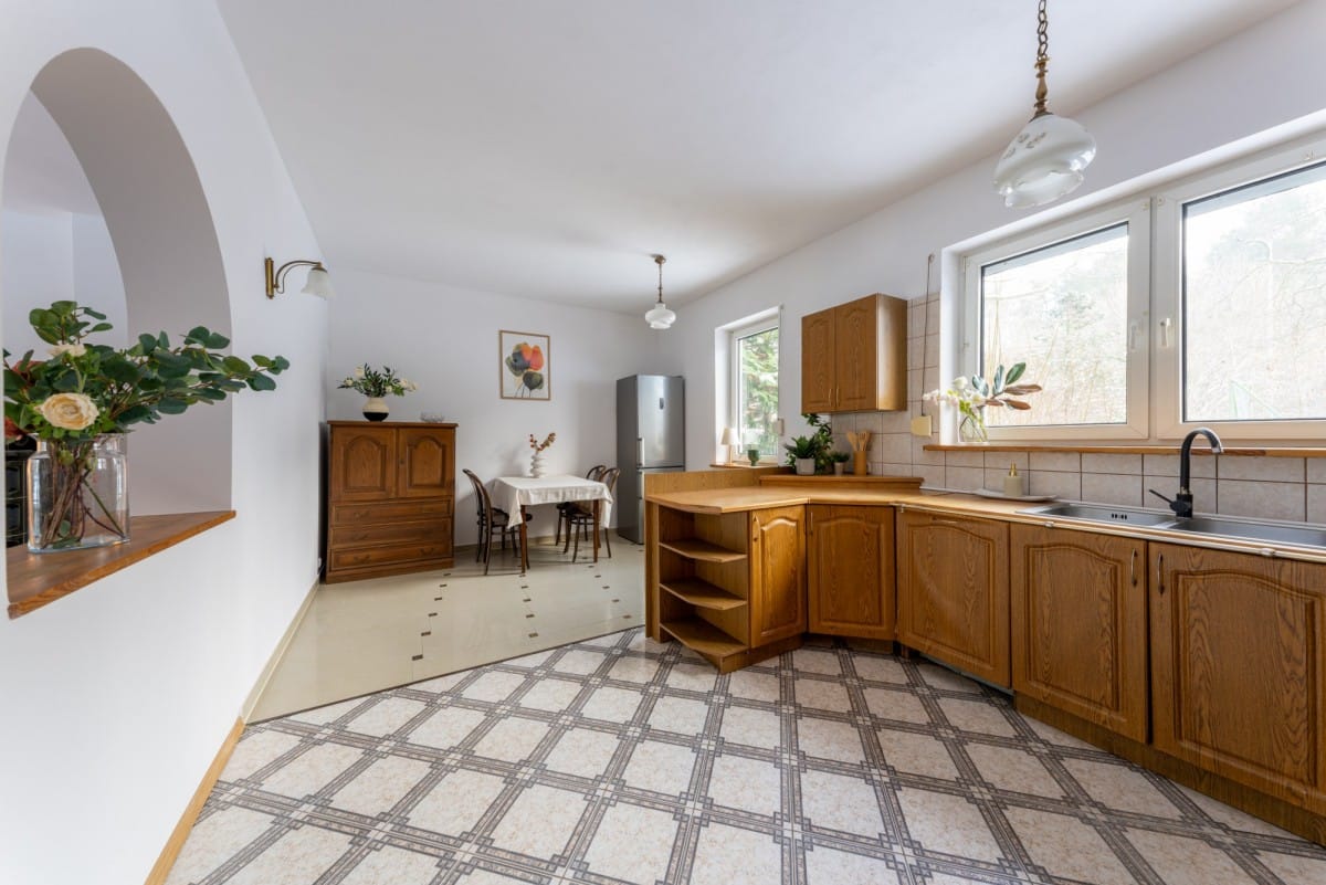 Dom 5 pokojowe na Sprzedaż