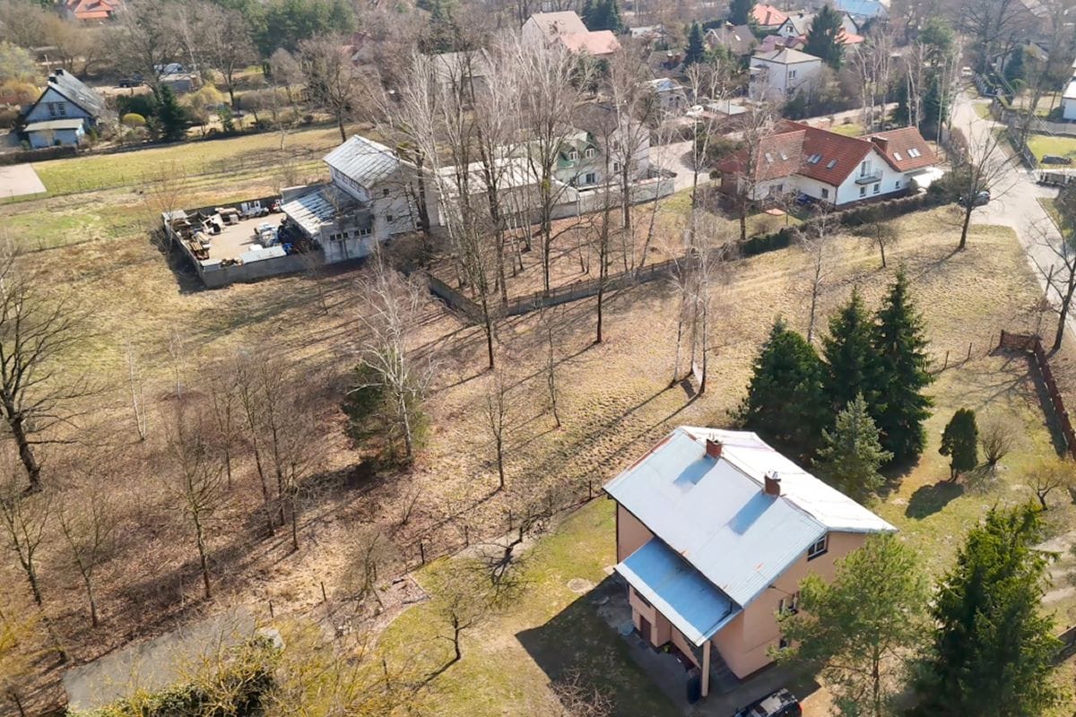 Działka  pokojowe na Sprzedaż