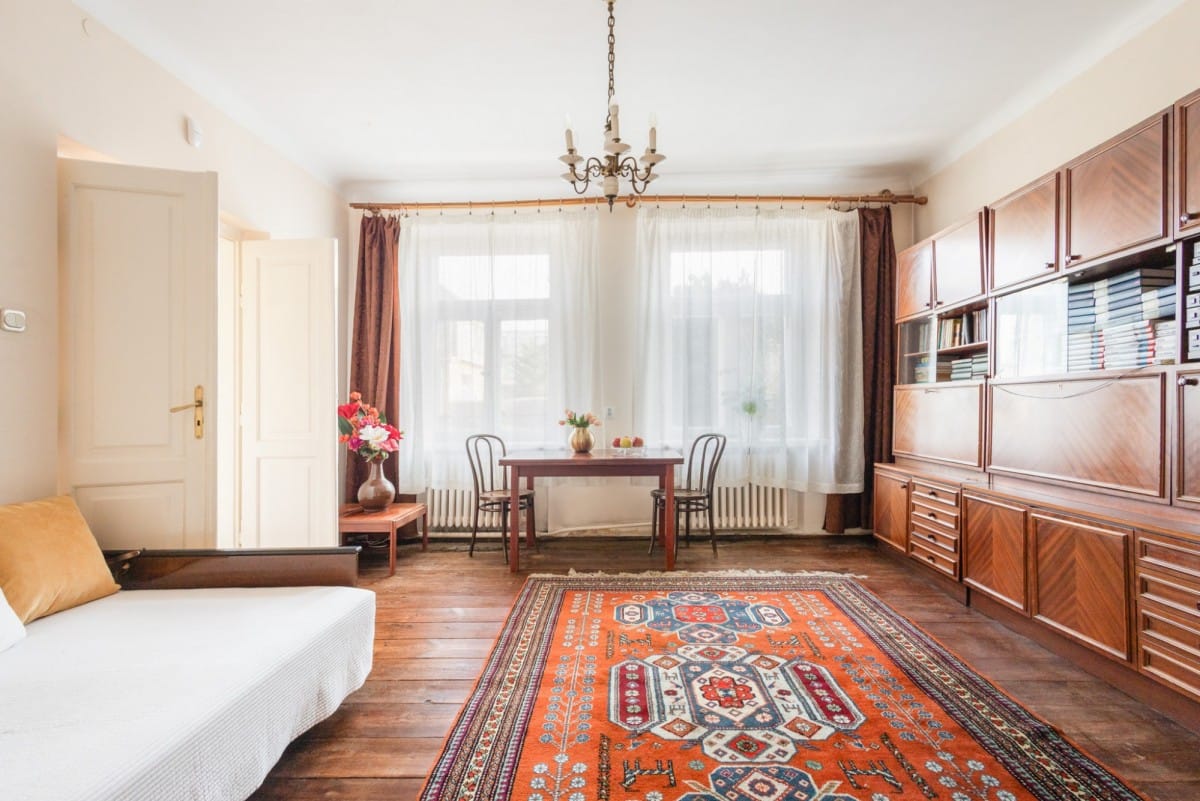 Dom 6 pokojowe na Sprzedaż