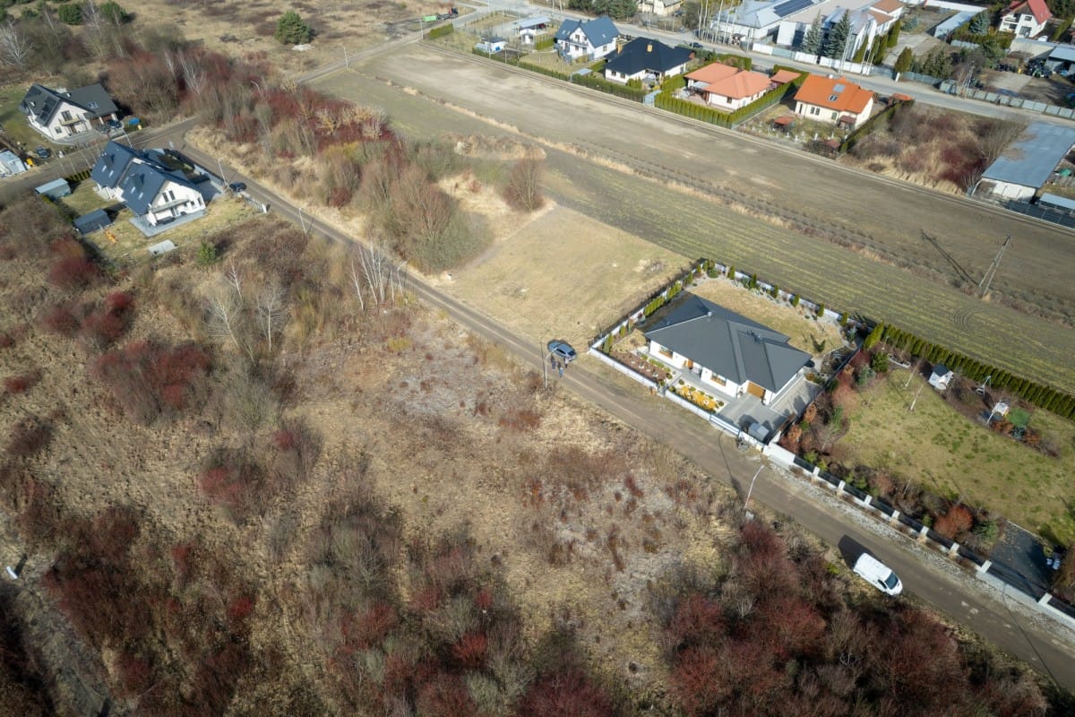 Działka  pokojowe na Sprzedaż