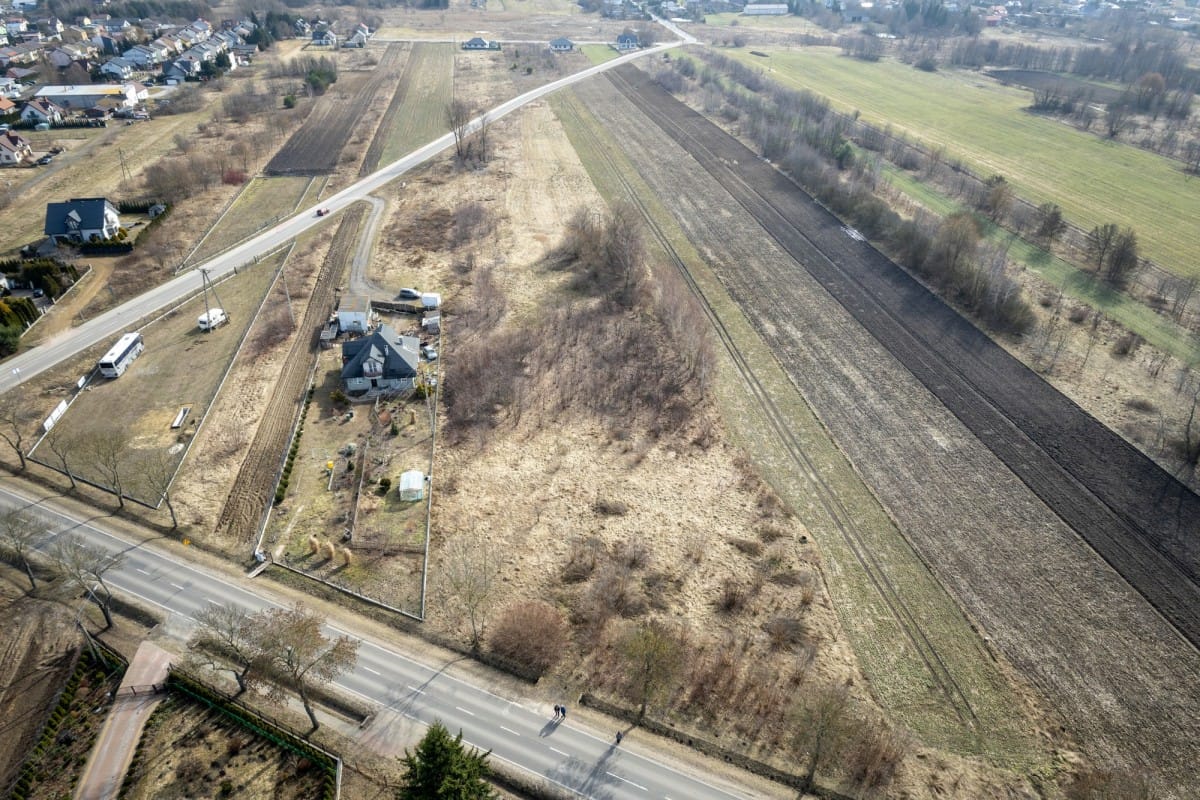 Działka  pokojowe na Sprzedaż