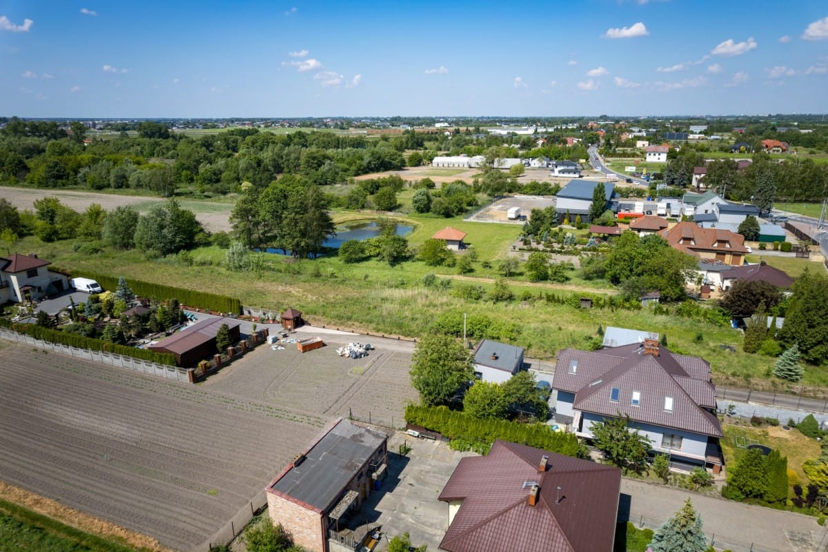 Działka  pokojowe na Sprzedaż