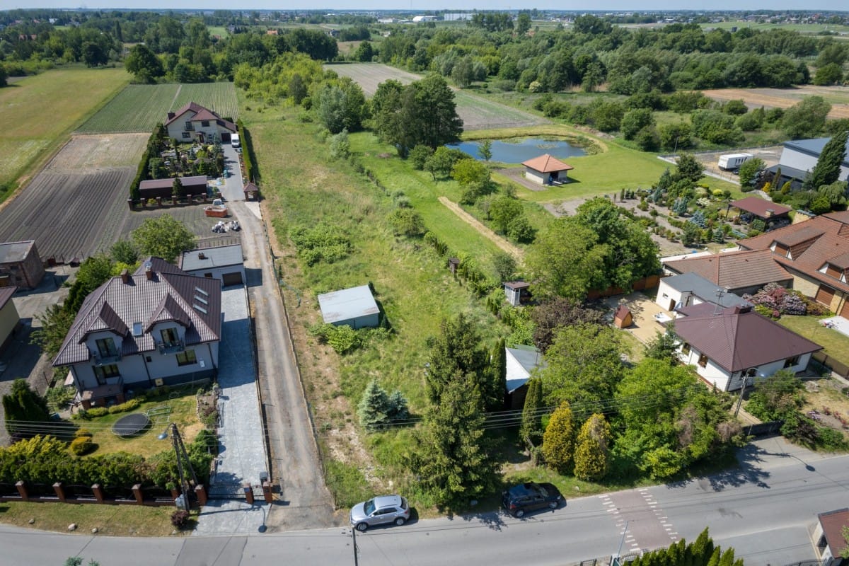 Działka  pokojowe na Sprzedaż