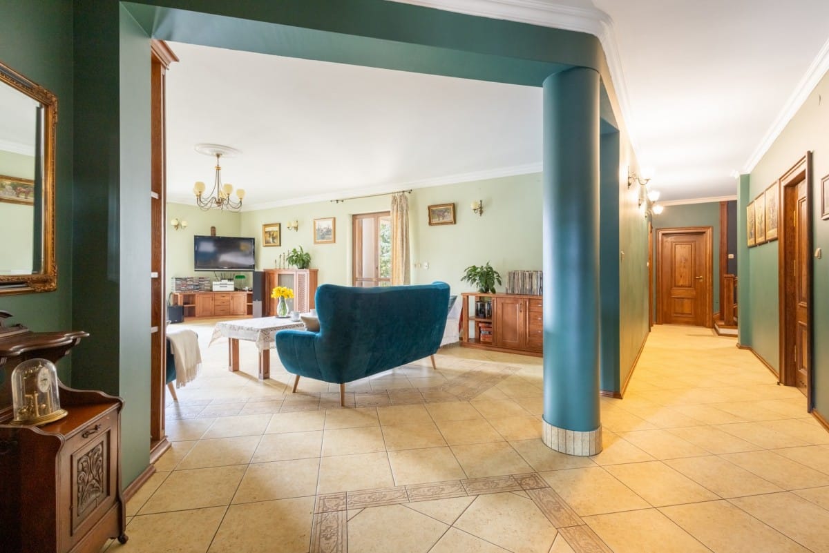 Dom 6 pokojowe na Sprzedaż