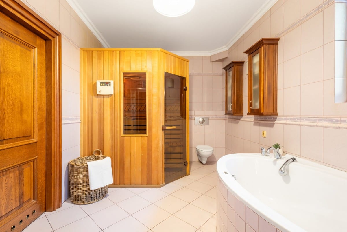 Dom 6 pokojowe na Sprzedaż