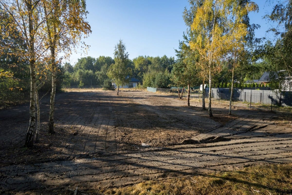 Działka  pokojowe na Sprzedaż