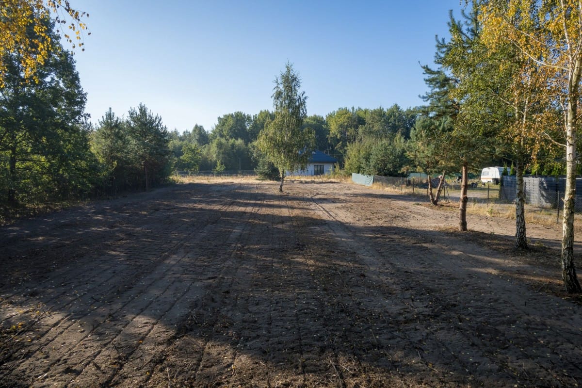 Działka  pokojowe na Sprzedaż