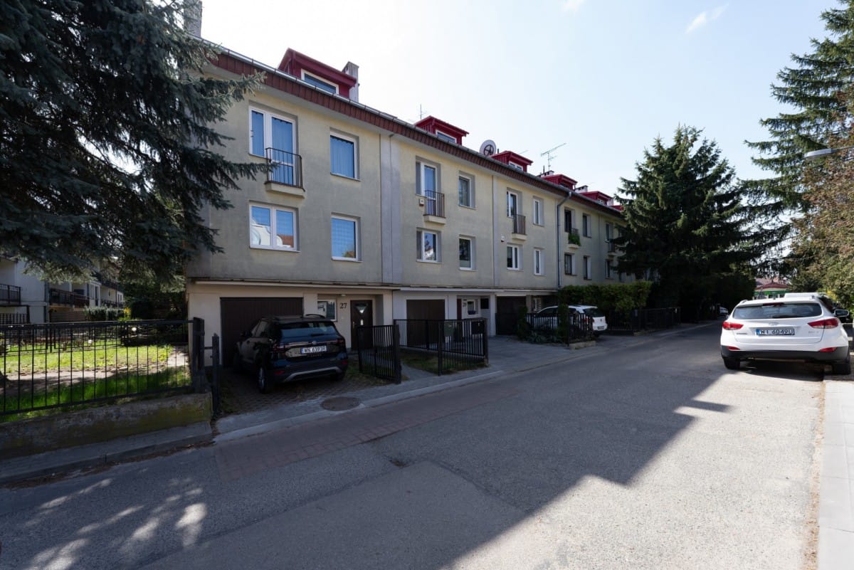 Dom 7 pokojowe na Sprzedaż