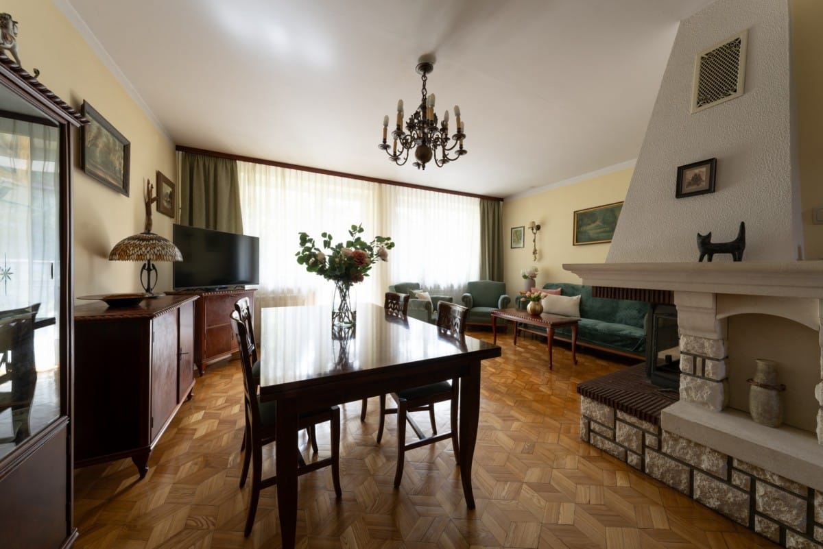 Dom 7 pokojowe na Sprzedaż