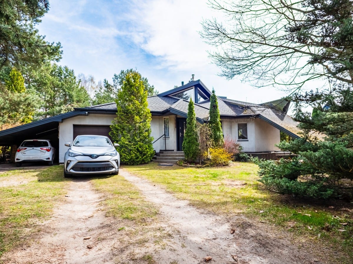 Dom 5 pokojowe na Sprzedaż