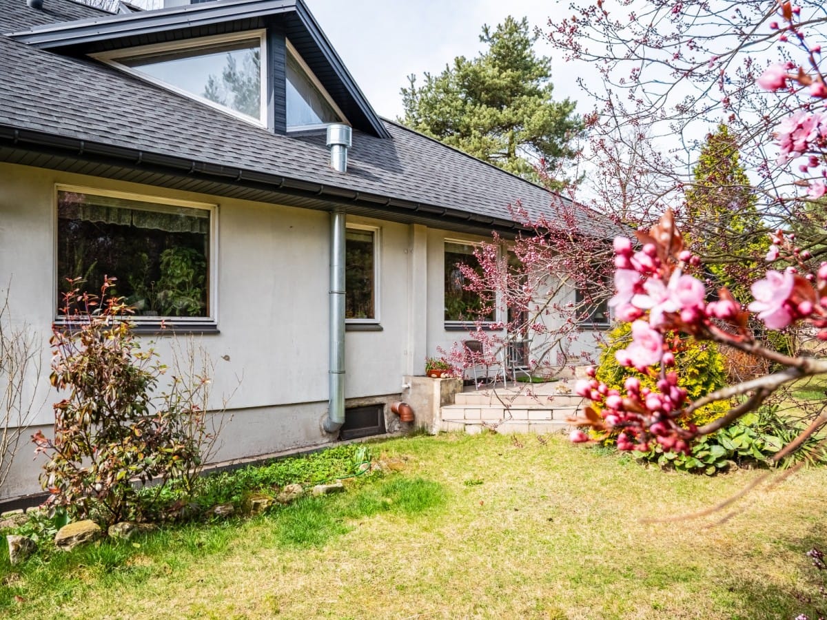 Dom 5 pokojowe na Sprzedaż