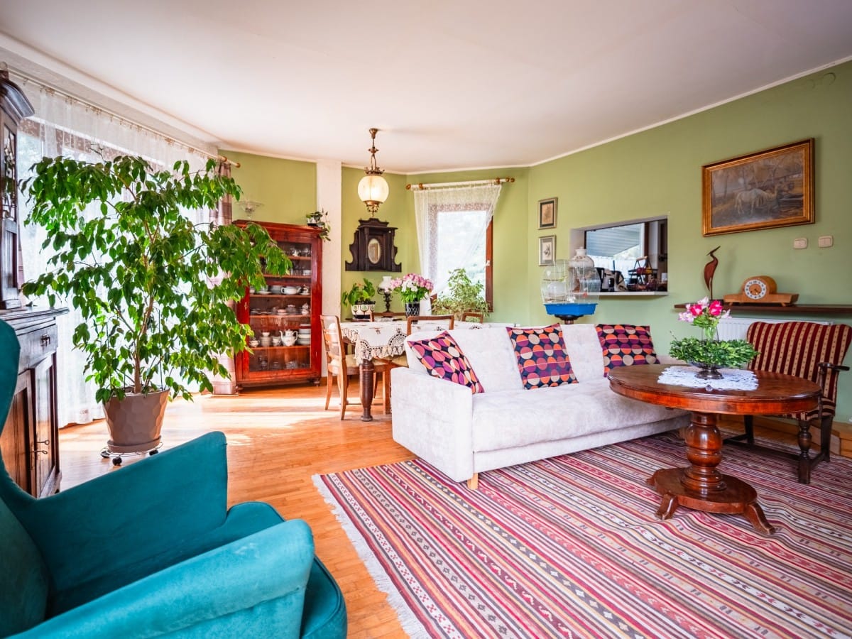 Dom 5 pokojowe na Sprzedaż